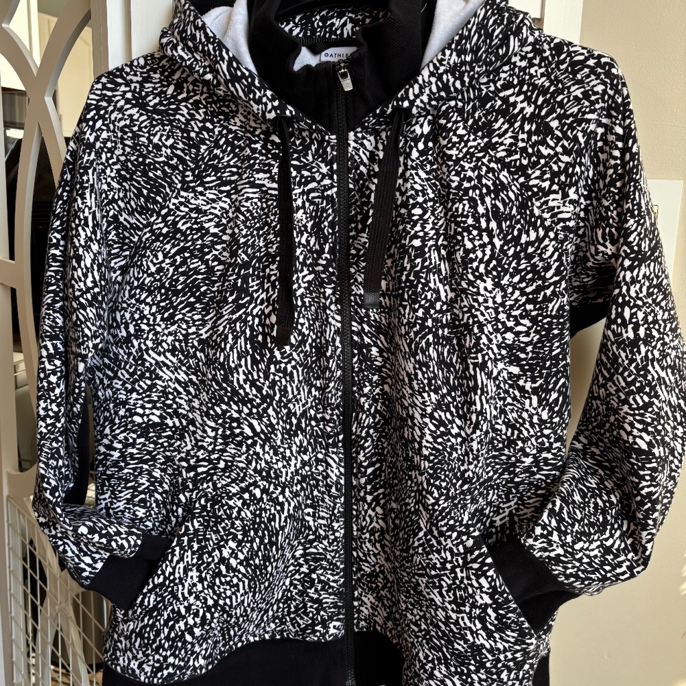 ATHLETA SPORTS JACKET
